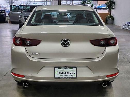 Platinum Quartz Metallic 2026 Mazda Mazda3 FWD w/Preferred Package