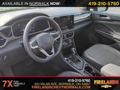 2025 Volkswagen Taos 1.5T SE Black