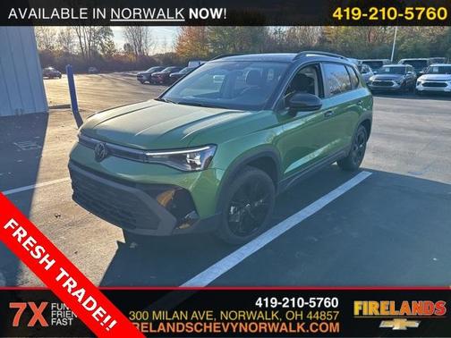 2025 Volkswagen Taos 1.5T SE Black