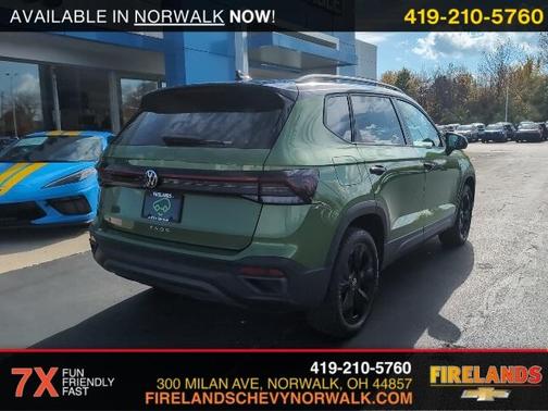 2025 Volkswagen Taos 1.5T SE Black