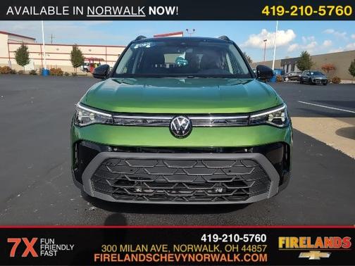 2025 Volkswagen Taos 1.5T SE Black