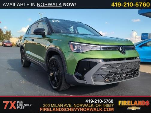 2025 Volkswagen Taos 1.5T SE Black