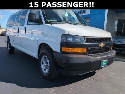 2025 Chevrolet Express 3500 LS