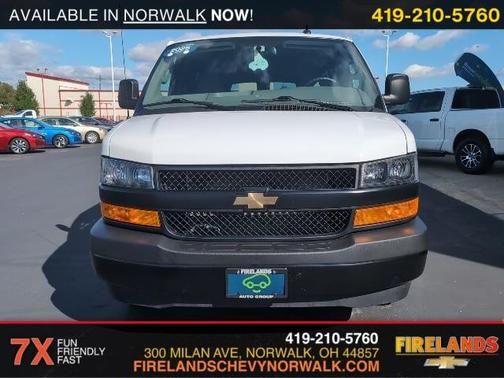 2025 Chevrolet Express 3500 LS