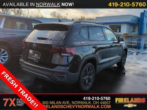 2024 Volkswagen Taos 1.5T SE Black