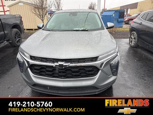 2025 Chevrolet Trax LS