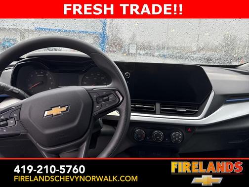 2025 Chevrolet Trax LS
