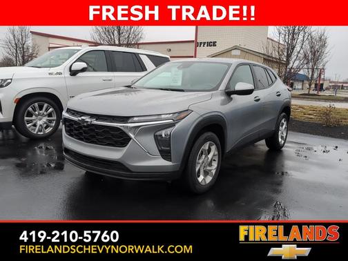 2025 Chevrolet Trax LS