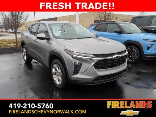 2025 Chevrolet Trax LS