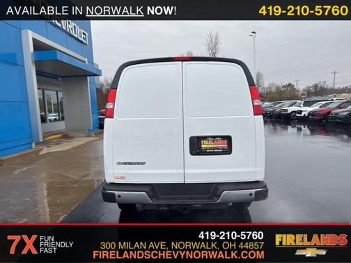 2025 Chevrolet Express 3500 Work Van