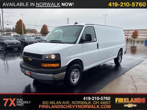 2025 Chevrolet Express 3500 Work Van