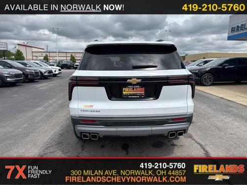 2025 Chevrolet Traverse LT