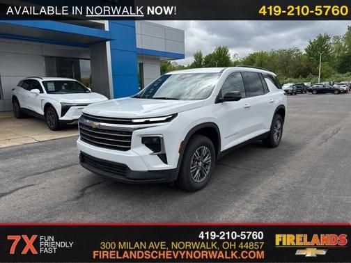 2025 Chevrolet Traverse LT