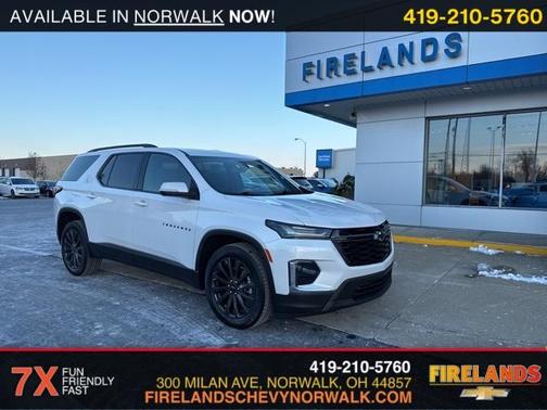 2023 Chevrolet Traverse RS