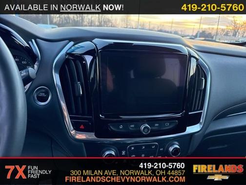 2023 Chevrolet Traverse RS