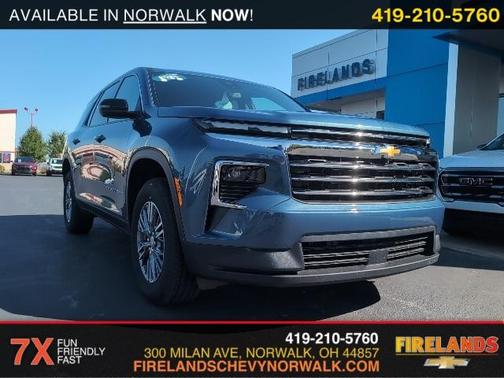2025 Chevrolet Traverse LT