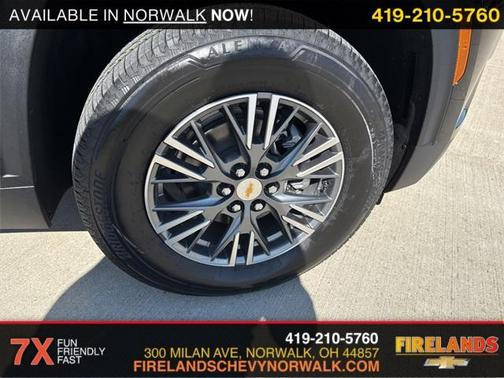 2025 Chevrolet Traverse LT