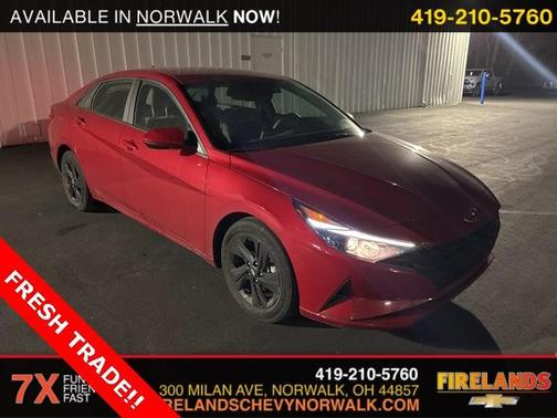 2023 Hyundai ELANTRA SEL