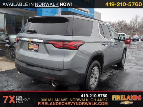 2023 Chevrolet Traverse LT Cloth
