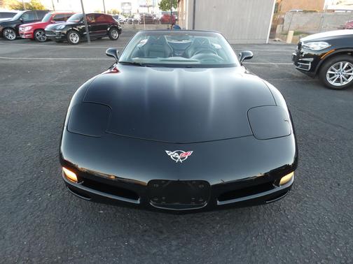 2004 Chevrolet Corvette Base