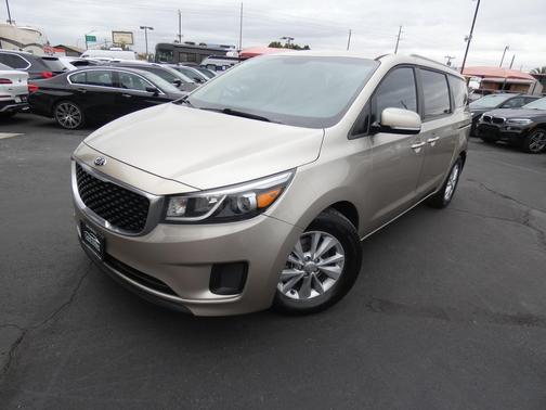 2016 Kia Sedona LX