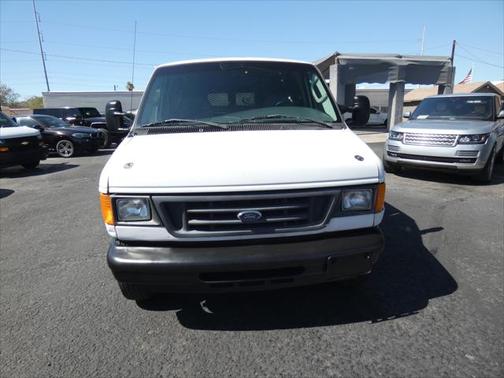 2007 Ford E350 Super Duty Base