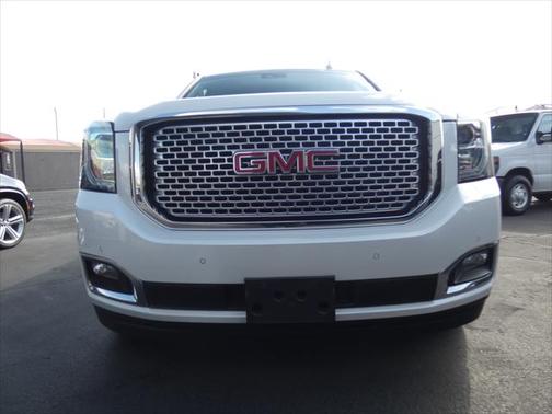 2017 GMC Yukon XL Denali