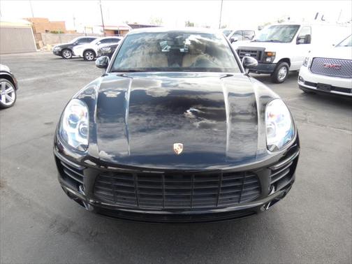 2017 Porsche Macan Base