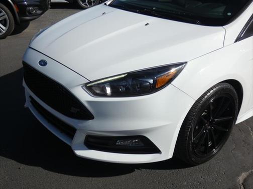 2017 Ford Focus ST