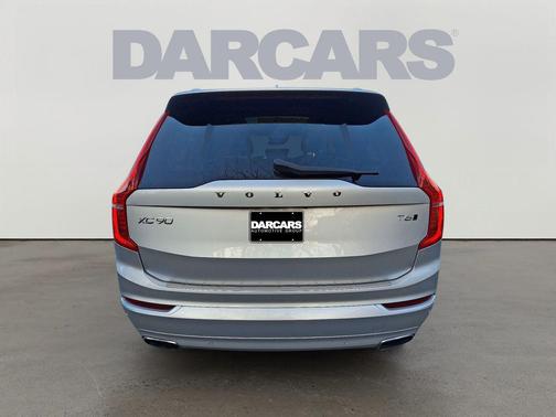 2017 Volvo XC90 T6 Momentum