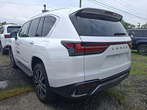2025 Lexus LX 600 Luxury