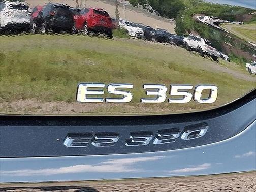 2025 Lexus ES 350 Ultra Luxury