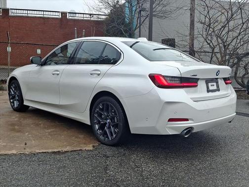 2025 BMW 330 i xDrive
