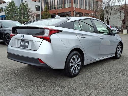 2021 Toyota Prius LE