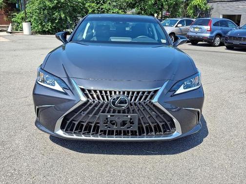 2023 Lexus ES 250 Base