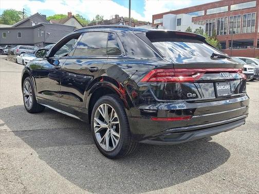 2022 Audi Q8 55 Premium