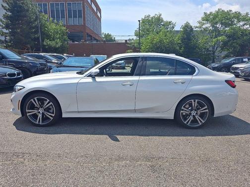 2024 BMW 330 i xDrive