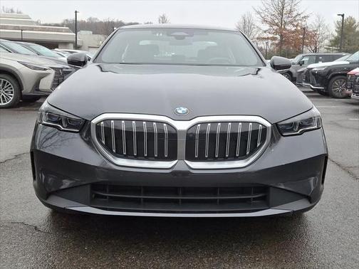 2024 BMW 530 i xDrive