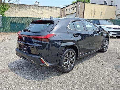 2022 Lexus UX 250h F Sport