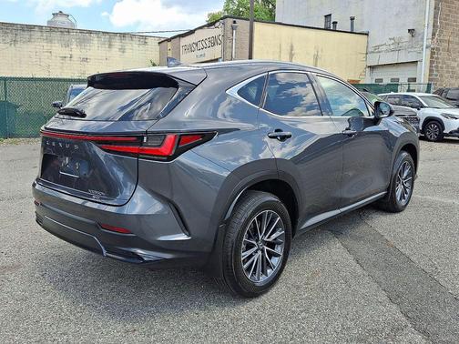 2025 Lexus NX 350h Premium