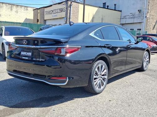 2021 Lexus ES 250 Base