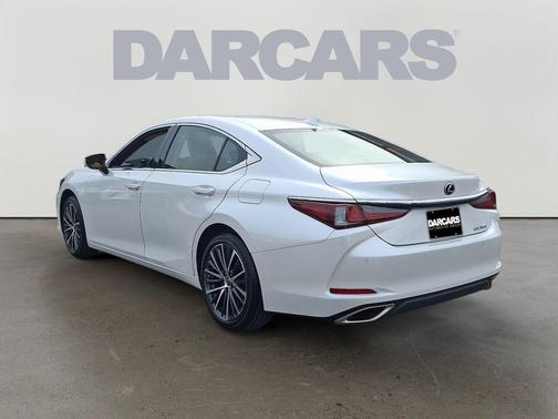 2023 Lexus ES 350 Base
