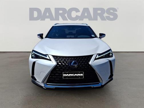 Eminent White Pearl 2024 Lexus UX 250h Base