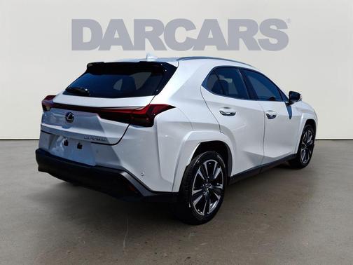 Eminent White Pearl 2024 Lexus UX 250h Base