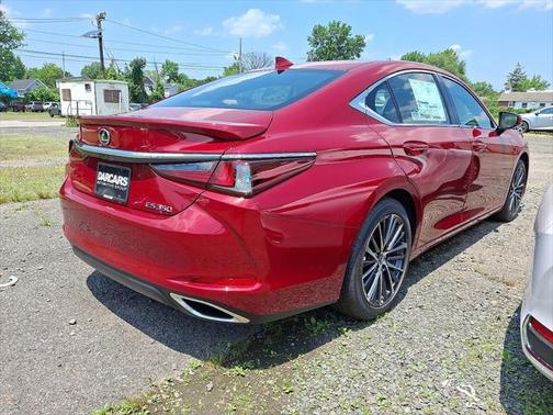 2025 Lexus ES 350 Base