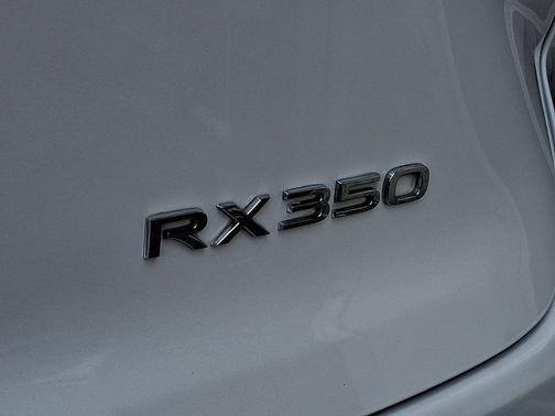 White Pearl 2023 Lexus RX 350 Premium