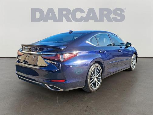 2023 Lexus ES 350 Base