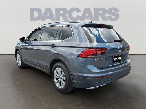 Platinum Gray Metallic 2019 Volkswagen Tiguan 2.0T SE 4MOTION