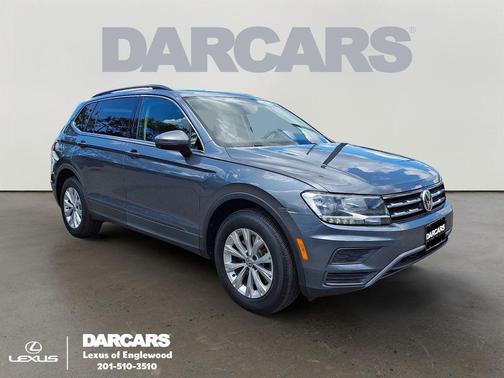 Platinum Gray Metallic 2019 Volkswagen Tiguan 2.0T SE 4MOTION