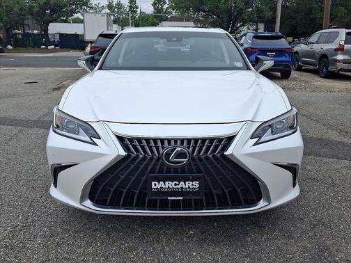 2022 Lexus ES 350 Base